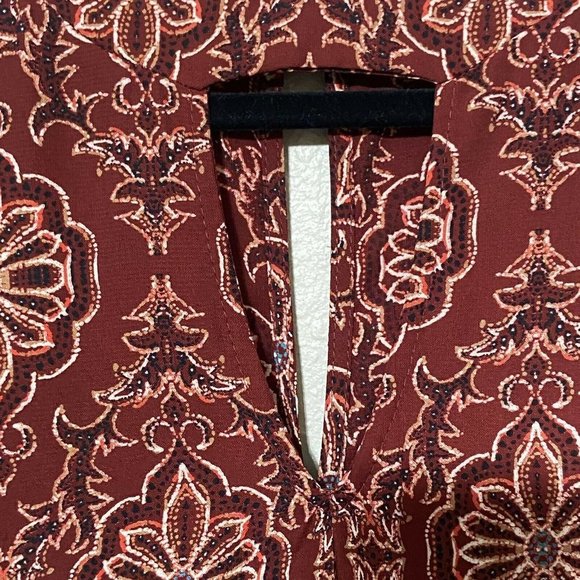 ee:Some Lovely Tunic Blouse Burgundy Geometric Boho Bell Sleeves Size Large - Picture 2 of 9
